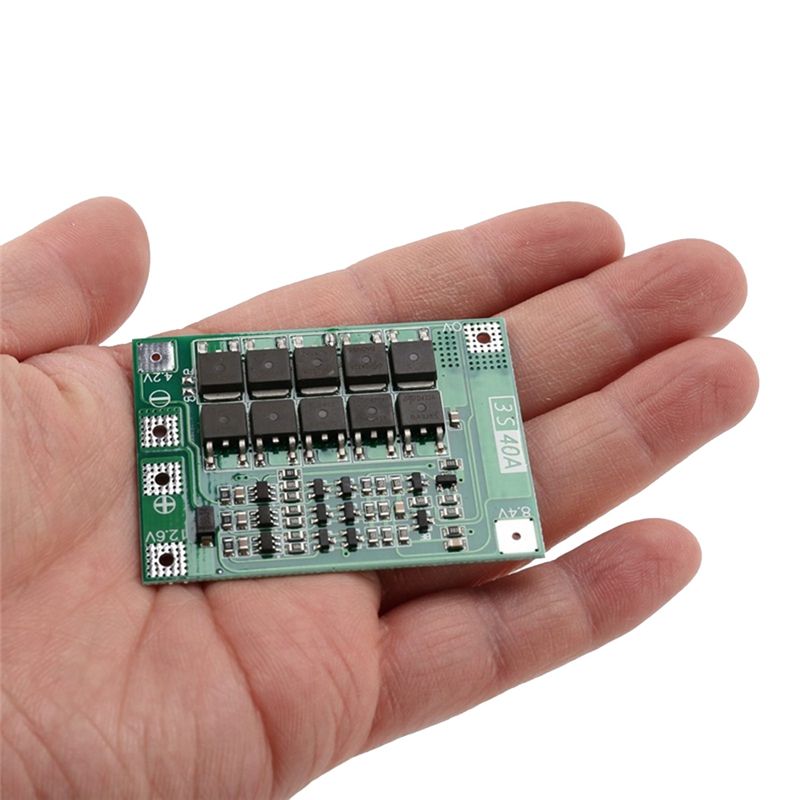 لوحة حماية شحن بطارية ليثيوم أ - مراجعة Li Ion Charger Module وسعره